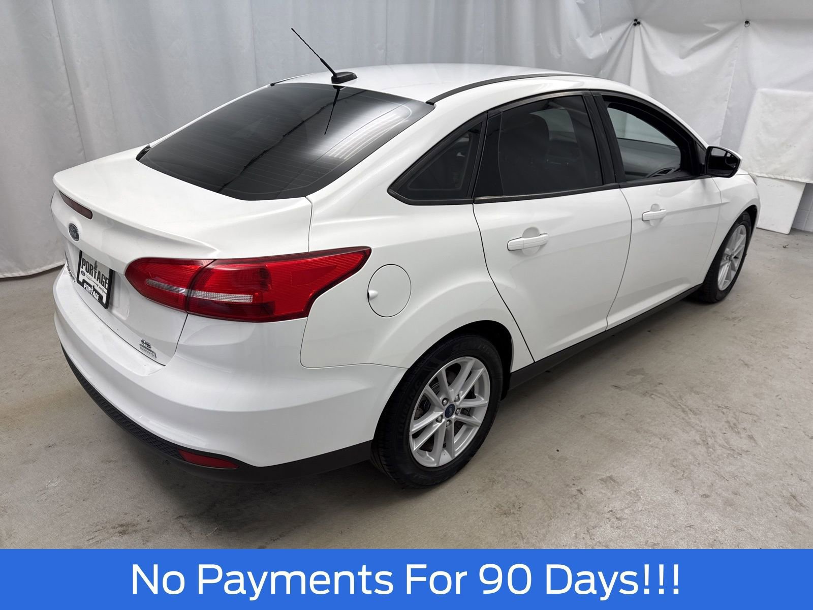 Certified 2018 Ford Focus SE FWD image 2