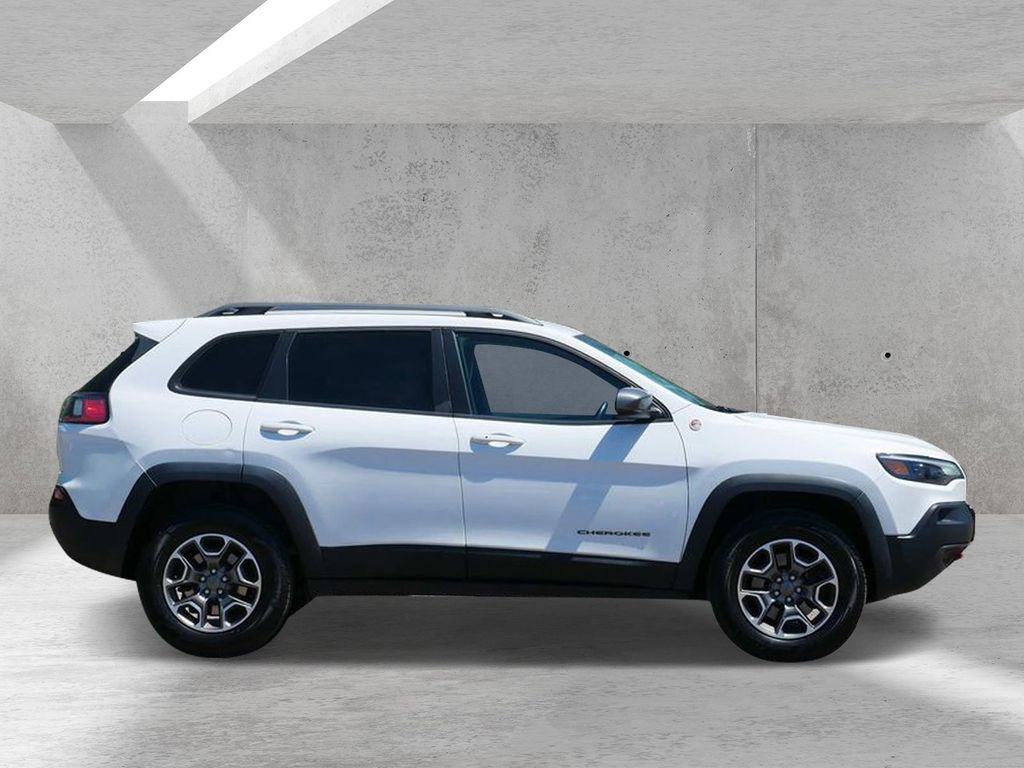 Used 2020 Jeep Cherokee Trailhawk w/ Cold Weather Group AWD/4WD image 2