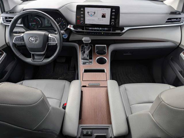 Used 2022 Toyota Sienna XLE AWD/4WD image 21