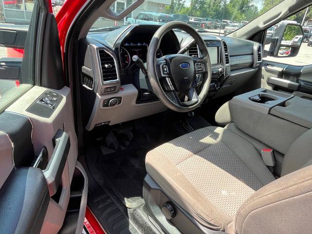 Certified 2017 Ford F550 4x4 Regular Cab Super Duty image 6