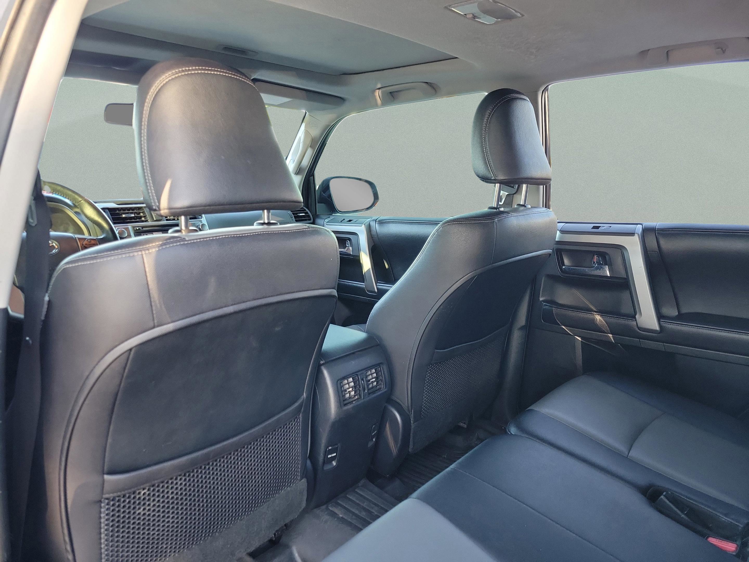 Used 2017 Toyota 4Runner SR5 Premium image 23