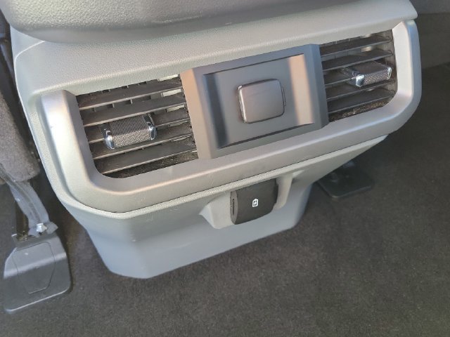 Certified 2022 Ford F150 XLT w/ Equipment Group 301A Mid RWD image 17