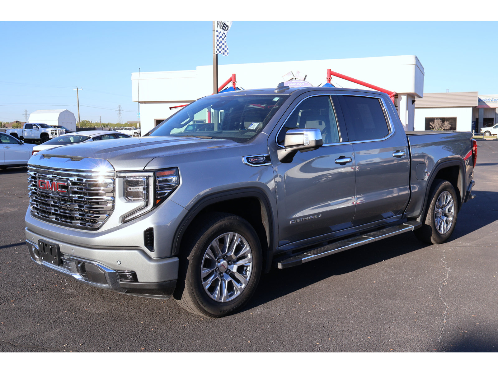 Used 2024 GMC Sierra 1500 Denali w/ Technology Package AWD/4WD image 14