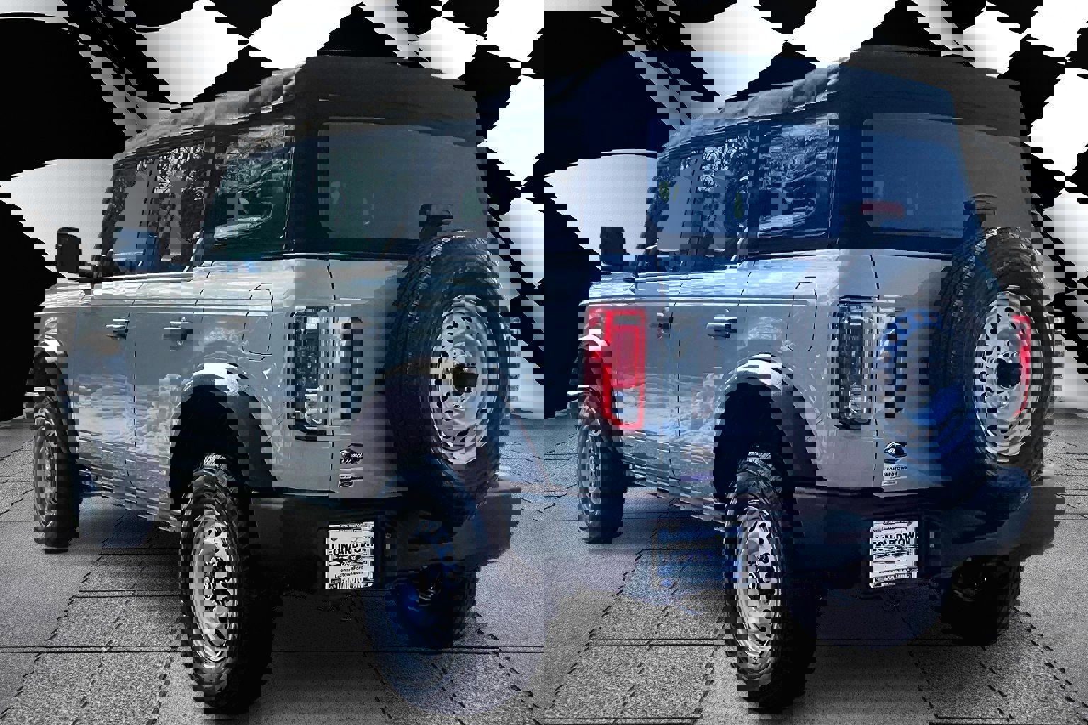 Certified 2022 Ford Bronco 4-Door image 2