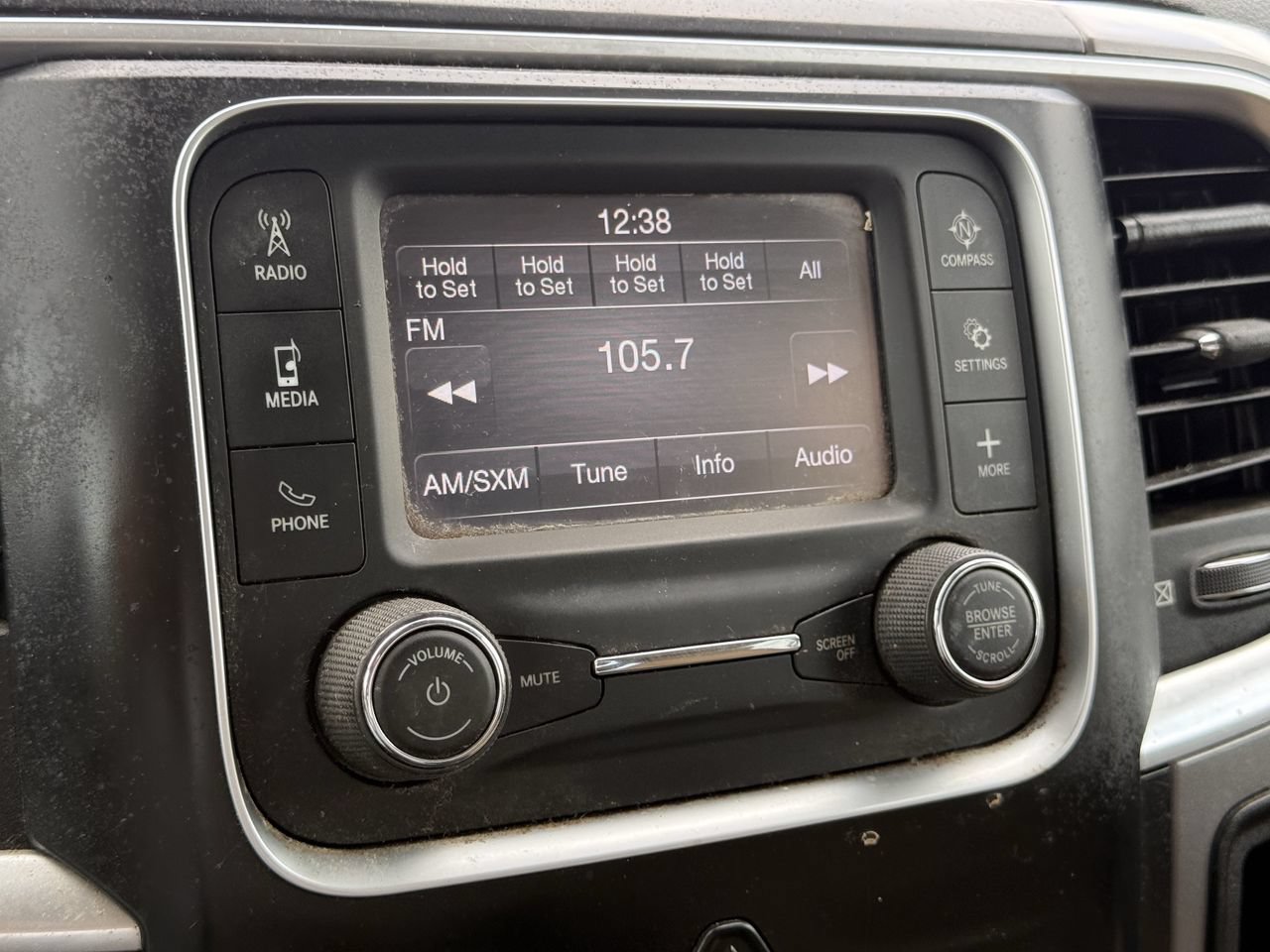 Used 2021 RAM 1500 Classic SLT AWD/4WD image 17