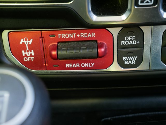 Used 2024 Jeep Wrangler Unlimited Rubicon AWD/4WD image 26