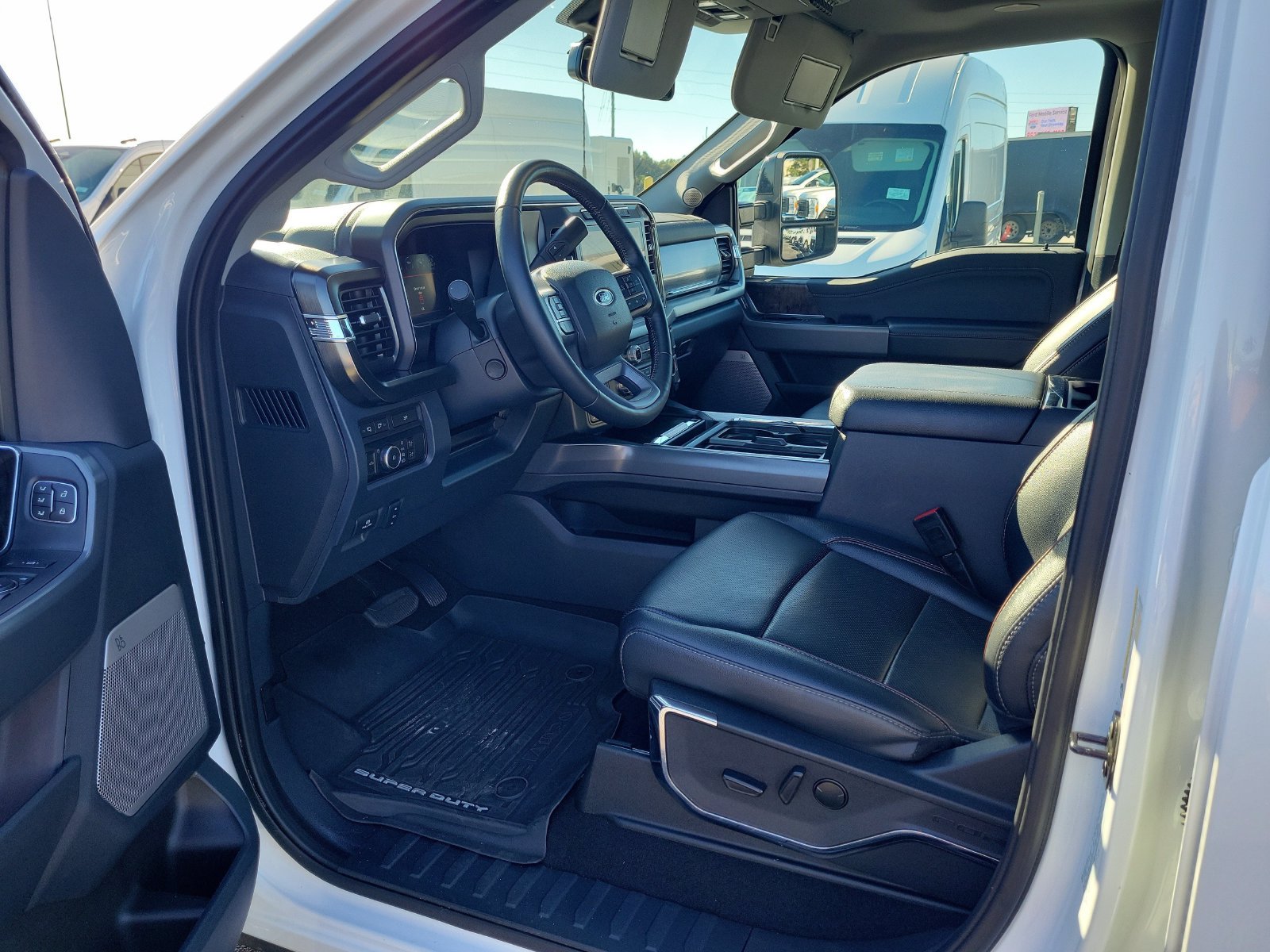 Certified 2024 Ford F250 4x4 Crew Cab Super Duty image 15