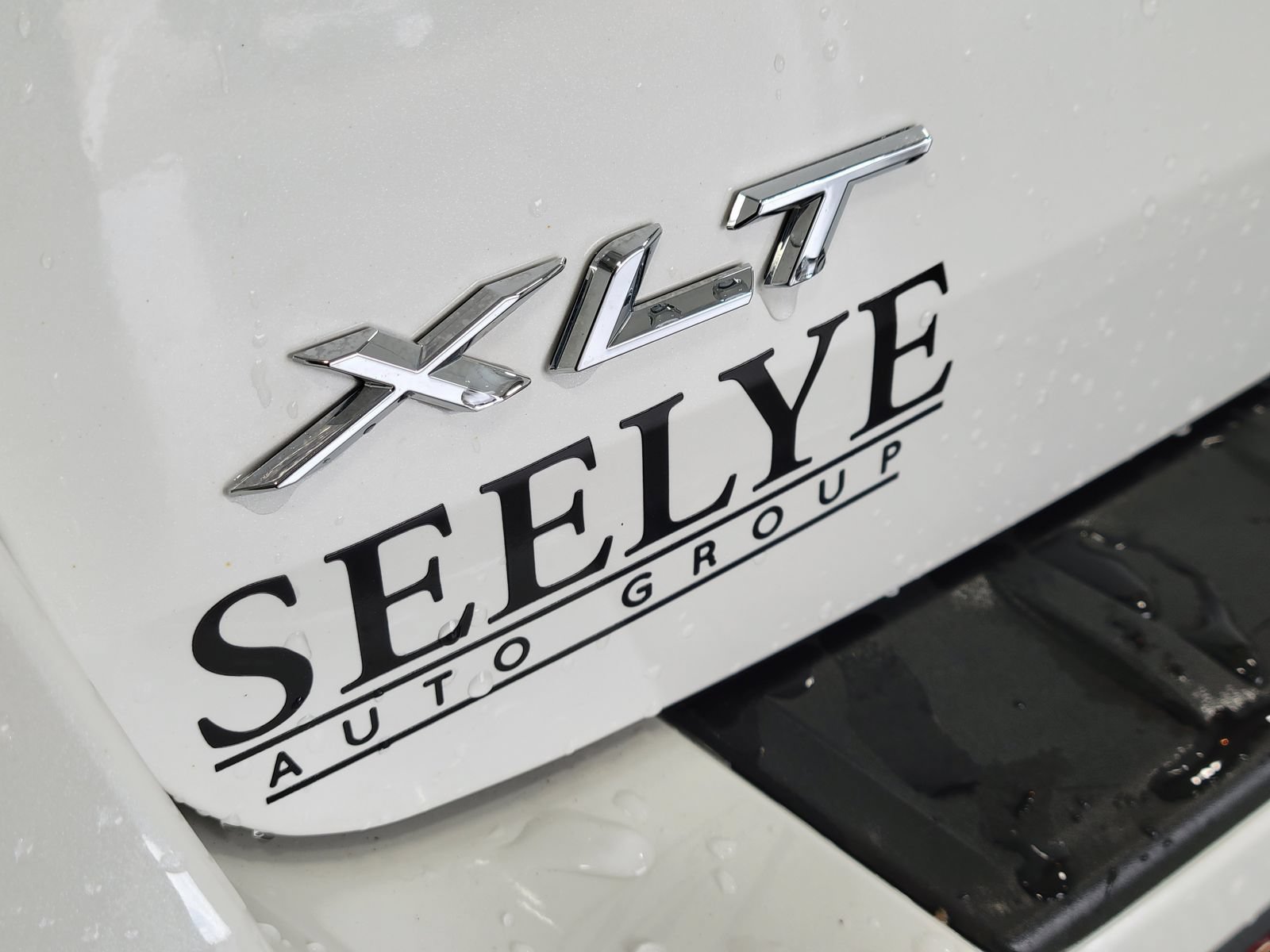 Certified 2020 Ford Explorer XLT w/ Equipment Group 202A AWD/4WD image 34