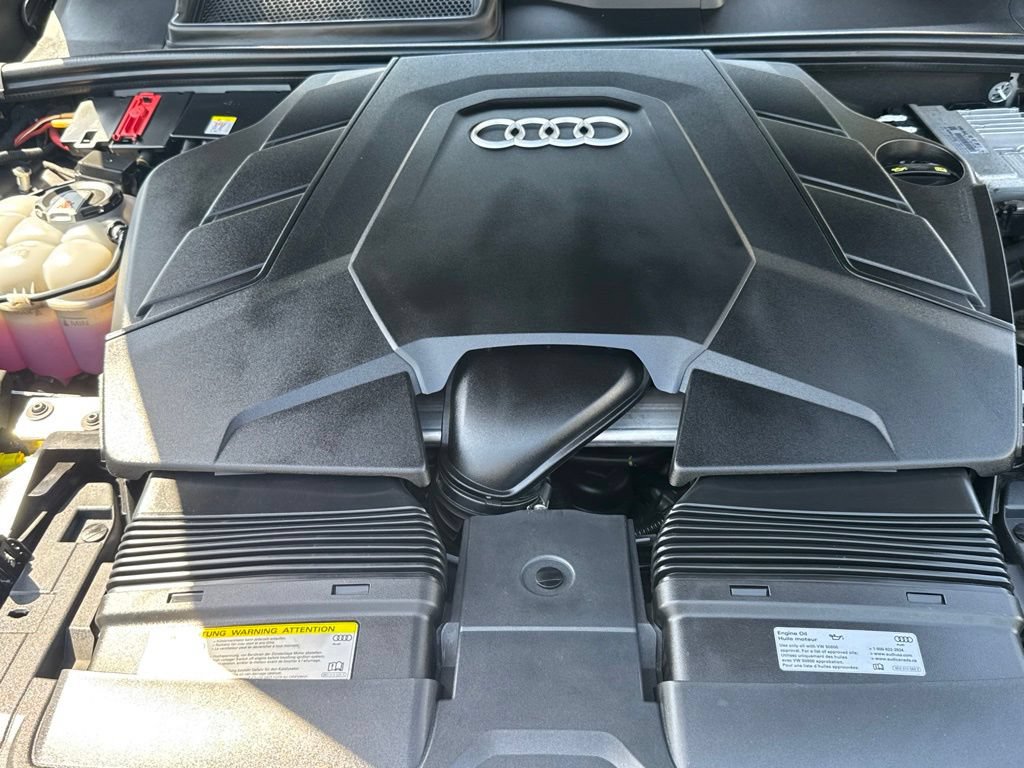 Used 2019 Audi Q8 Premium Plus AWD/4WD image 38