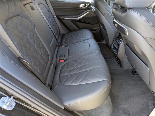 Used 2025 BMW X5 xDrive50e w/ Parking Assistance Package image 21