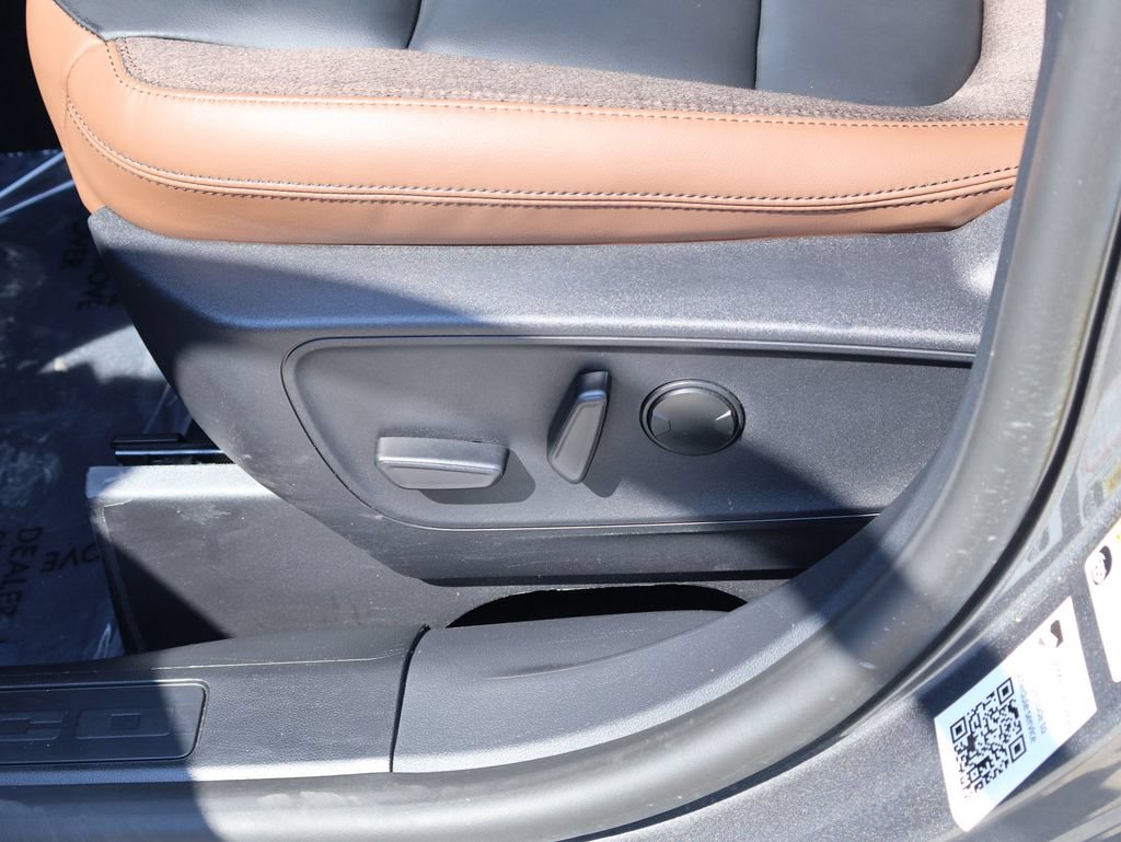 Certified 2025 Ford Bronco Sport Outer Banks w/ Outer Banks Tech Package+ AWD/4WD image 23