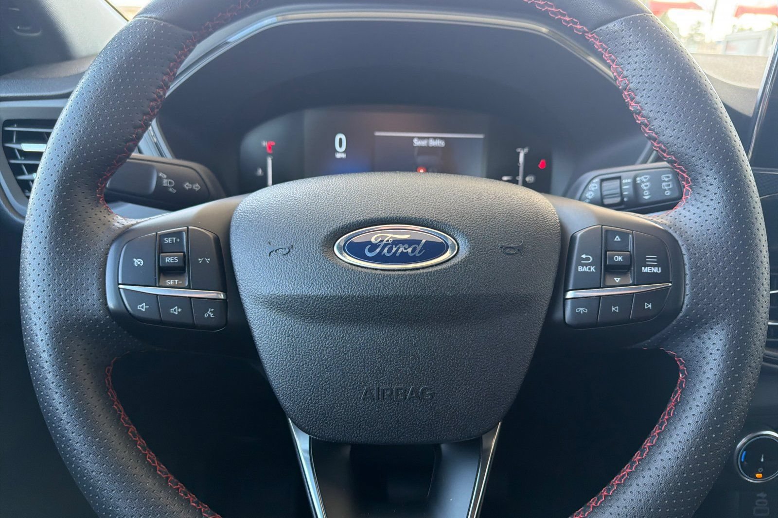 Certified 2025 Ford Escape ST-Line Select AWD/4WD image 26