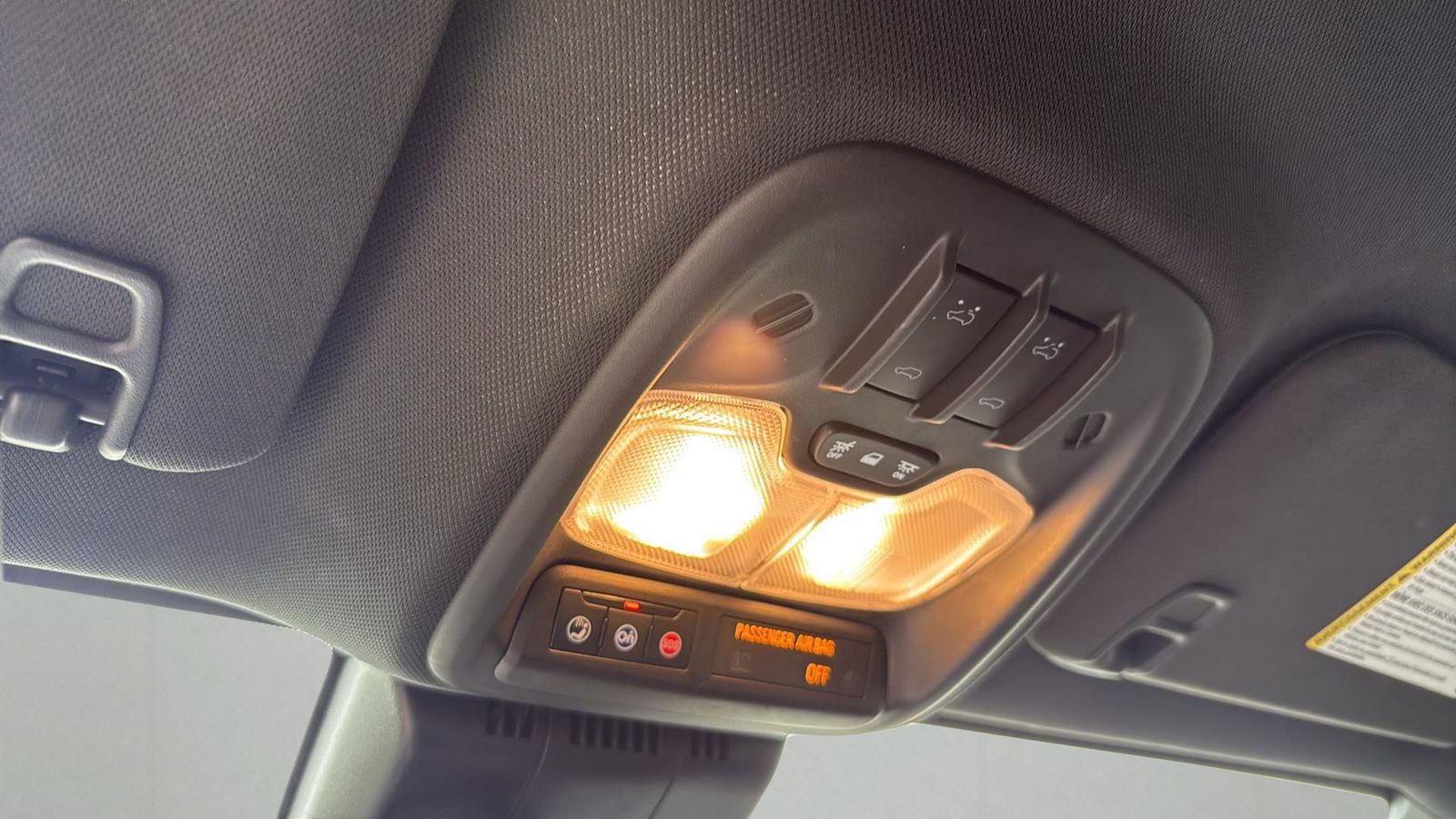 Used 2023 GMC Canyon AT4 w/ AT4 Premium Package image 21