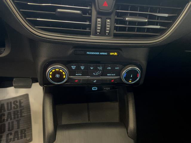 Certified 2022 Ford Escape SE w/ Cold Weather Package AWD/4WD image 8