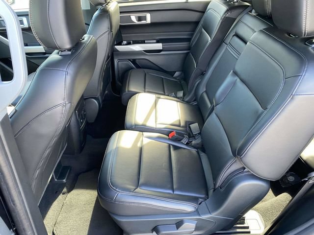 Certified 2024 Ford Explorer XLT w/ Equipment Group 202A AWD/4WD image 16