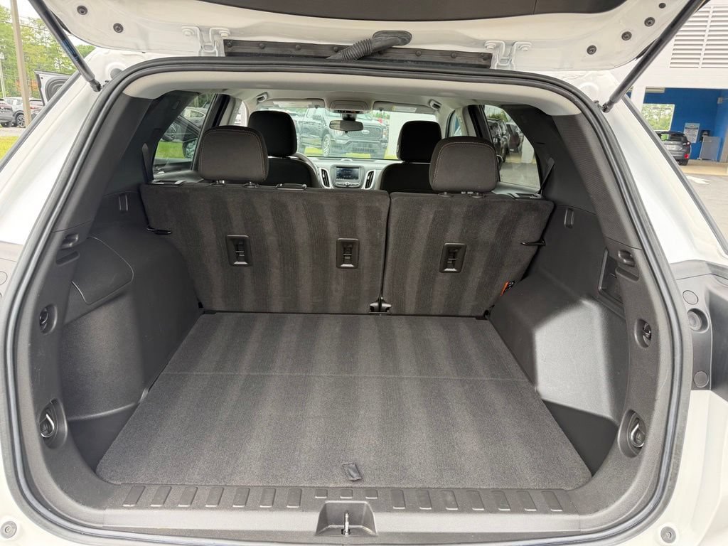 Used 2022 Chevrolet Equinox LT AWD/4WD image 16
