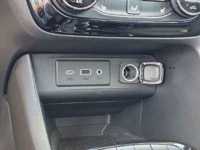 Used 2022 Buick Encore GX Select FWD image 22