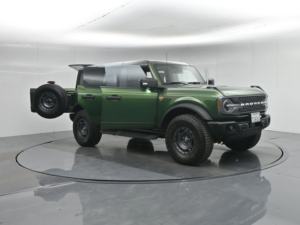 Certified 2025 Ford Bronco Badlands AWD/4WD image 4