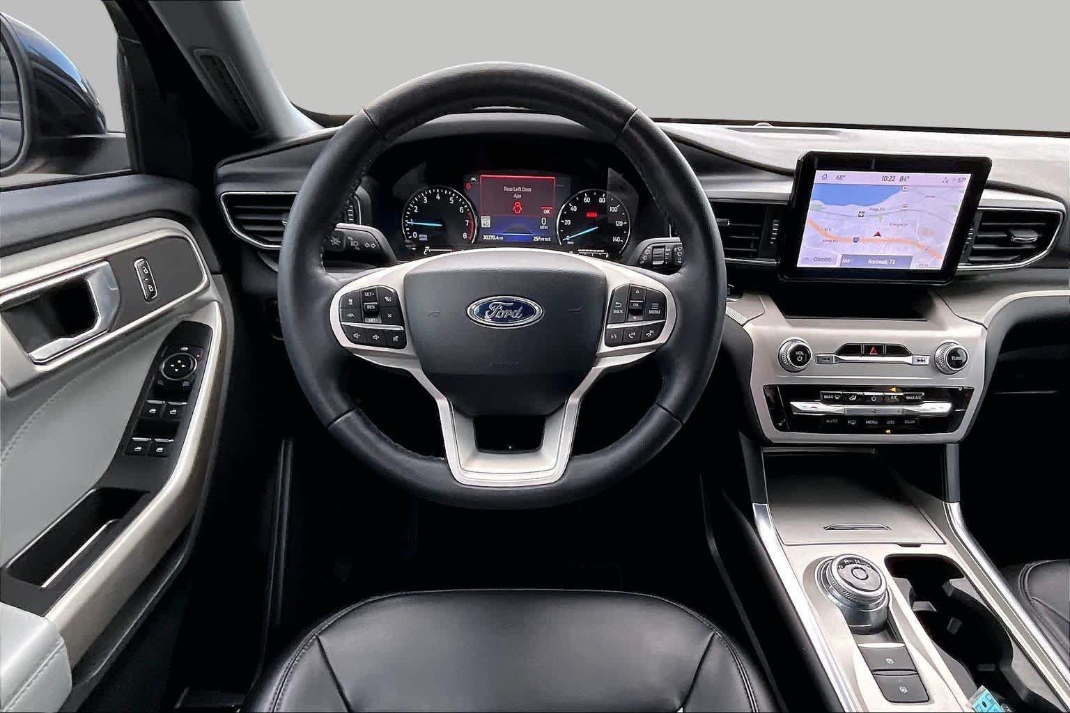 Certified 2023 Ford Explorer XLT RWD image 6