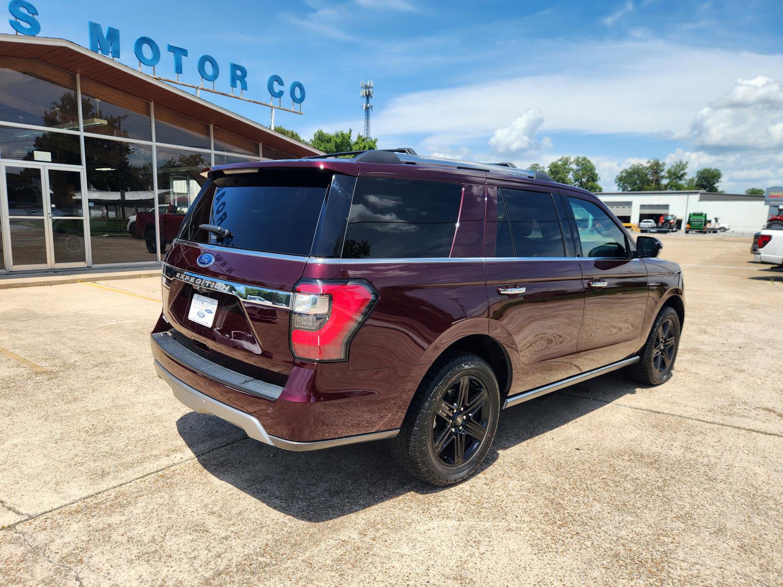 Certified 2021 Ford Expedition Limited image 5