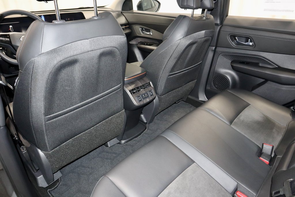 Used 2024 Nissan Ariya ENGAGE image 20