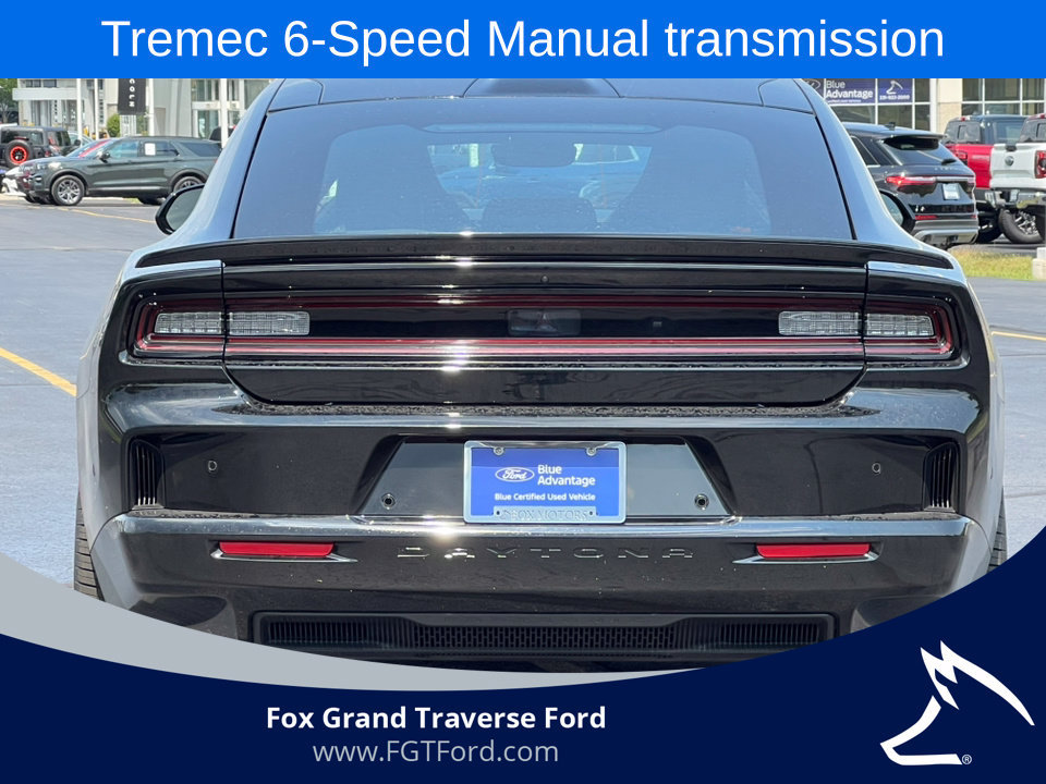 Used 2025 Dodge Charger Daytona Scat Pack w/ Track Pack AWD/4WD image 34