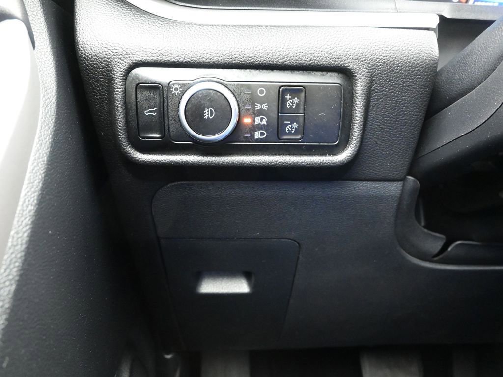 Certified 2024 Ford Explorer XLT w/ Equipment Group 202A image 18