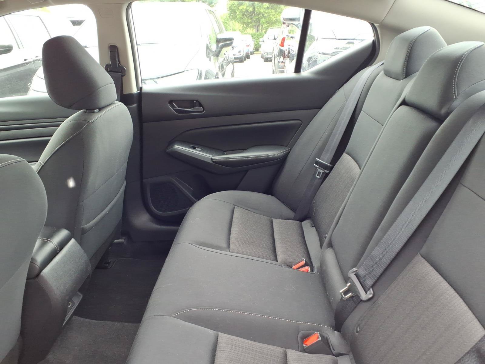 Used 2025 Nissan Altima 2.5 SV FWD image 26