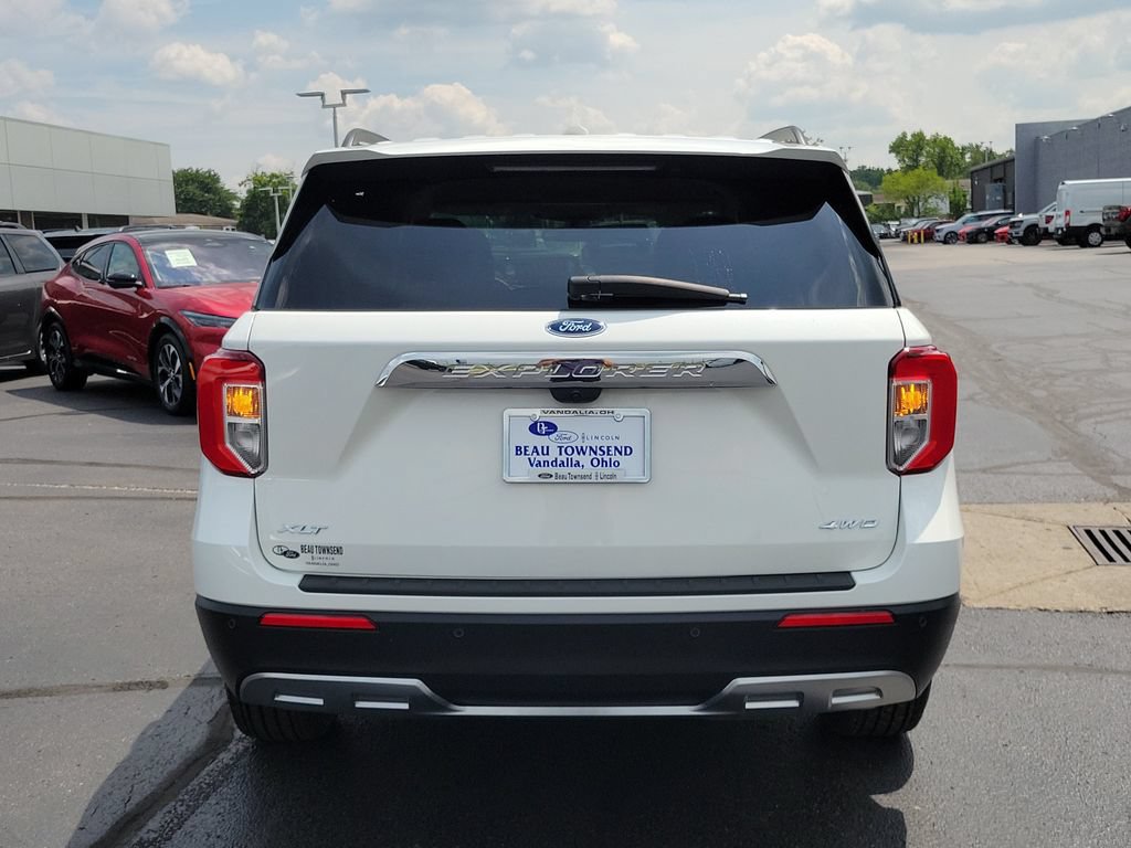 Certified 2023 Ford Explorer XLT w/ Equipment Group 202A AWD/4WD image 5