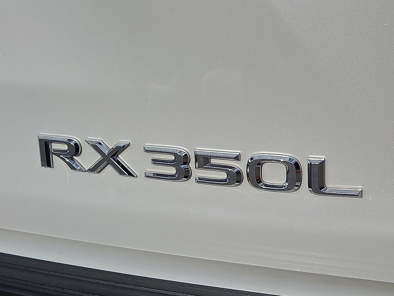 Used 2019 Lexus RX 350L AWD image 9