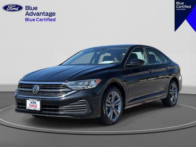 Used 2024 Volkswagen Jetta SE FWD image 1
