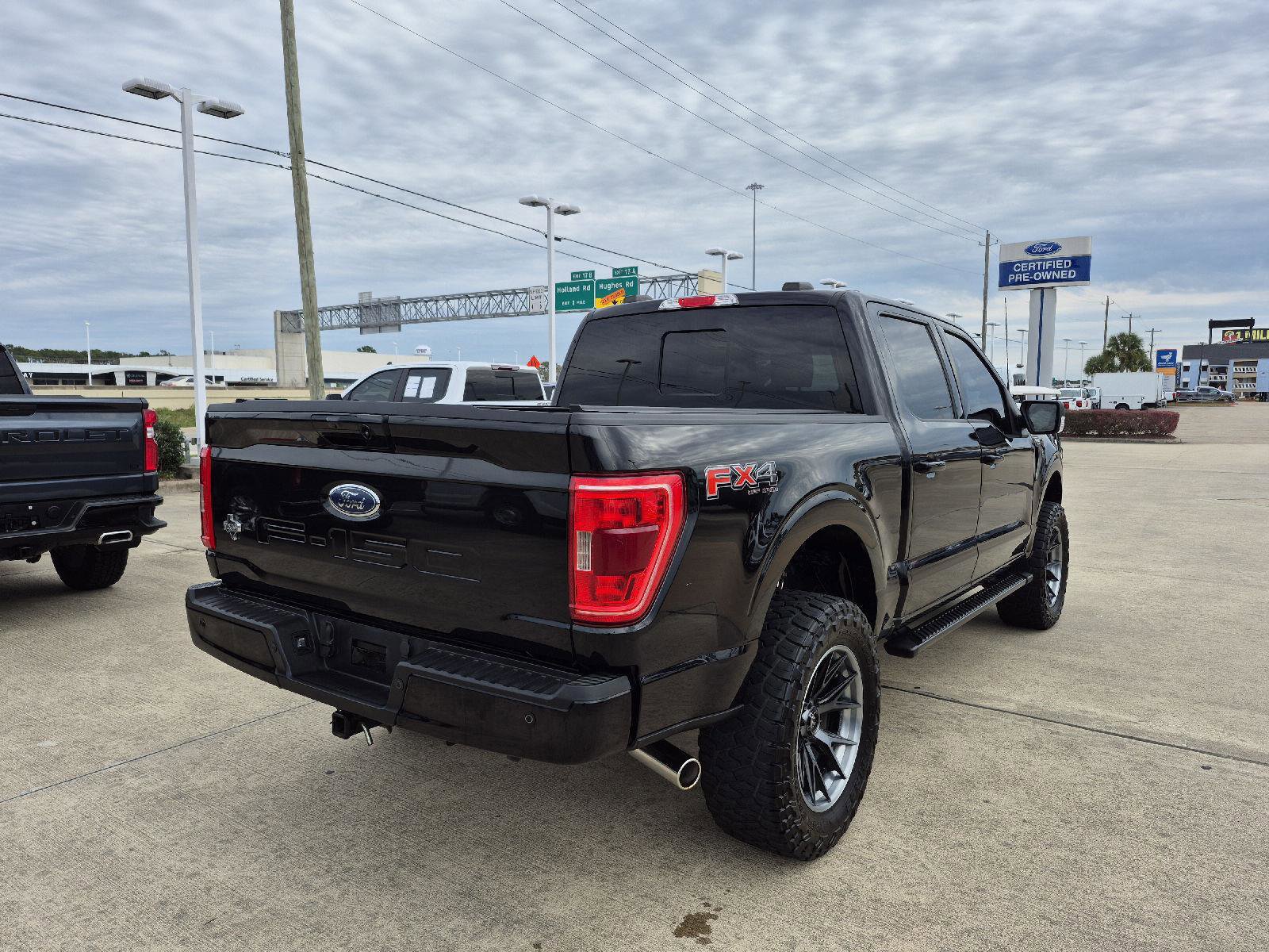 Certified 2022 Ford F150 XLT w/ Equipment Group 302A High image 4