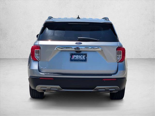 Certified 2021 Ford Explorer XLT w/ Equipment Group 202A RWD image 7