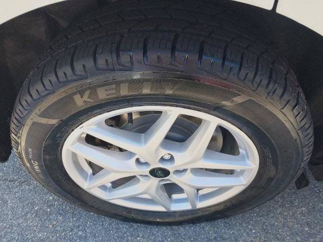 Certified 2024 Ford Edge SEL AWD/4WD image 11