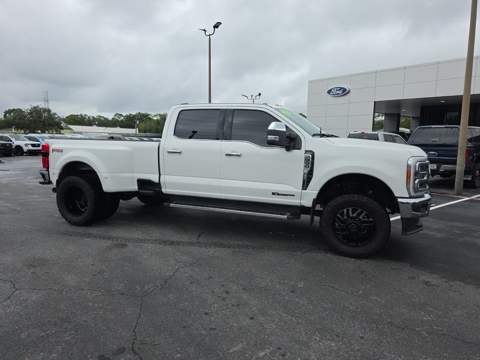 Certified 2023 Ford F350 Lariat w/ Tow Technology Package AWD/4WD image 2
