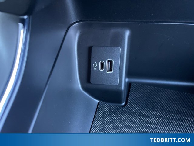 Certified 2025 Ford F150 XLT w/ Equipment Group 302A MID image 37