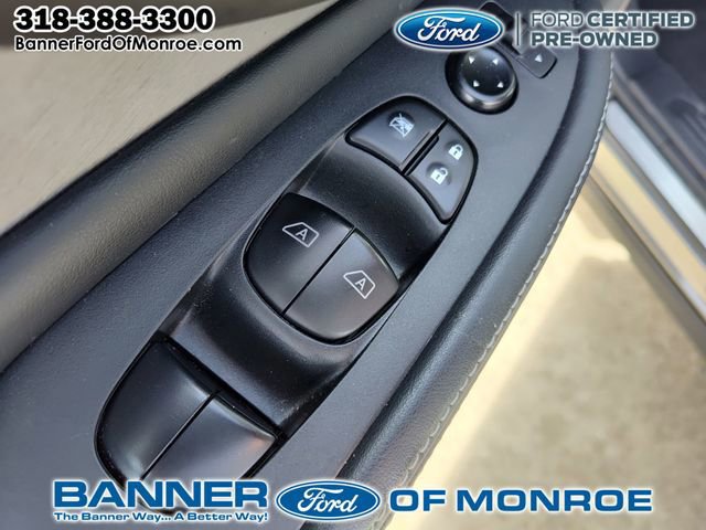 Used 2023 Nissan Murano SV image 16