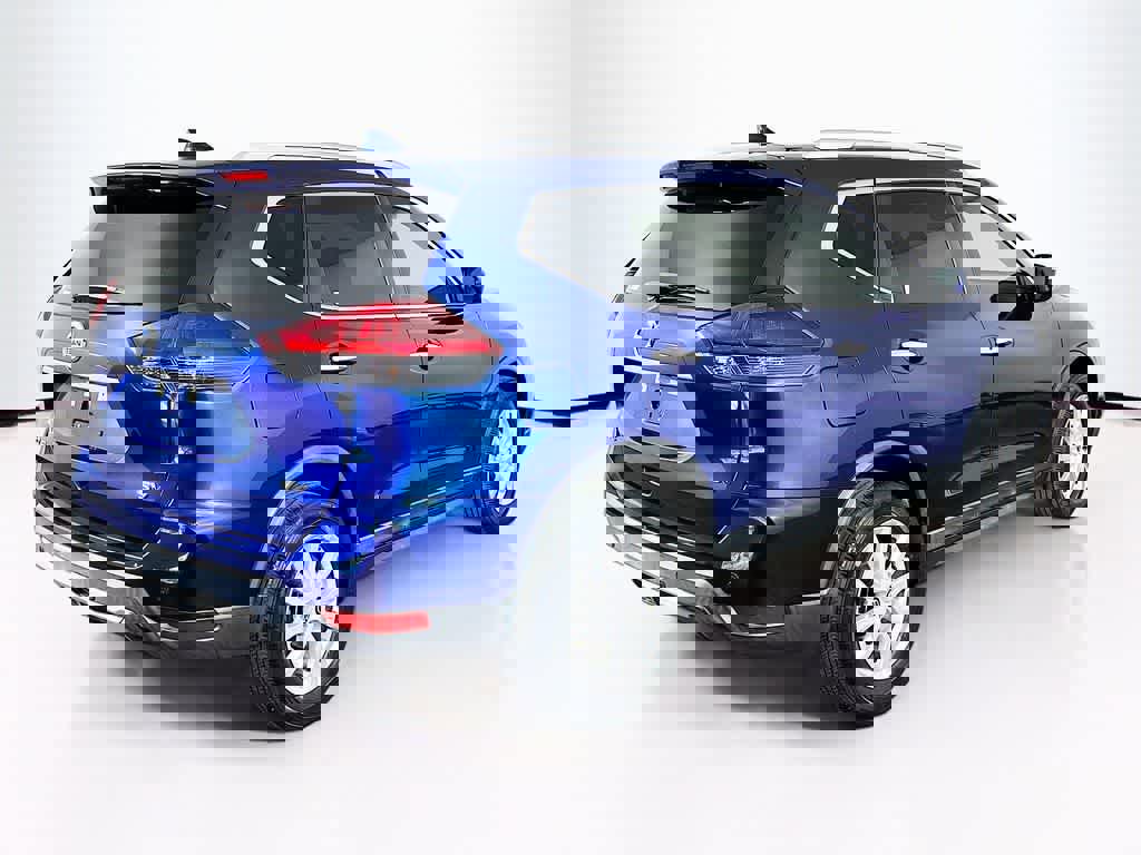 Used 2020 Nissan Rogue SV image 5