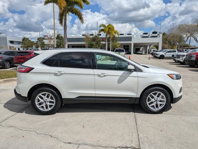 Certified 2022 Ford Edge SEL w/ Convenience Package AWD/4WD image 5