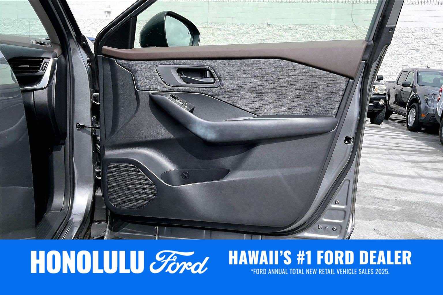 Used 2023 Nissan Rogue S FWD image 28