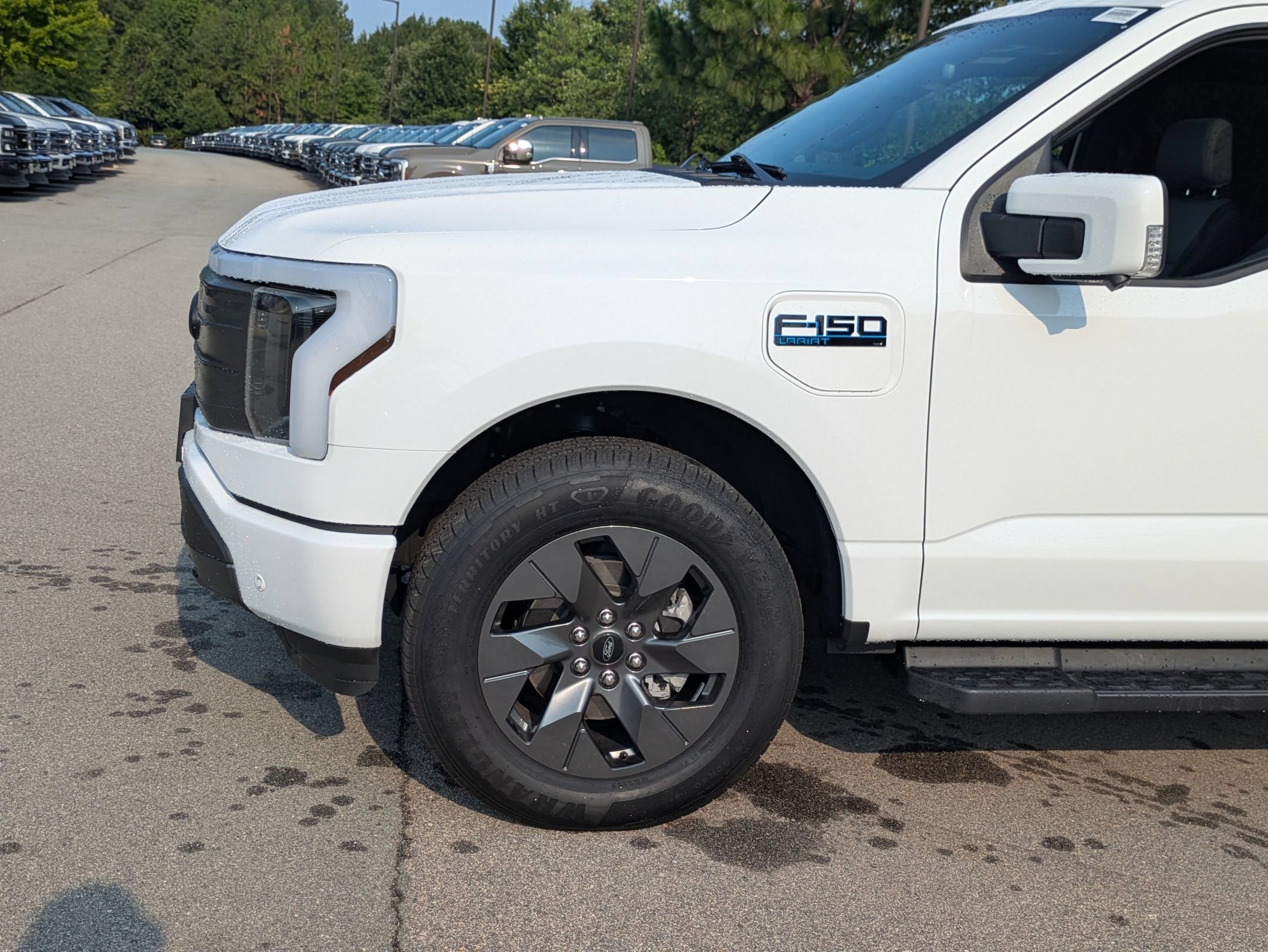 Certified 2025 Ford F150 Lightning Lariat AWD/4WD image 11