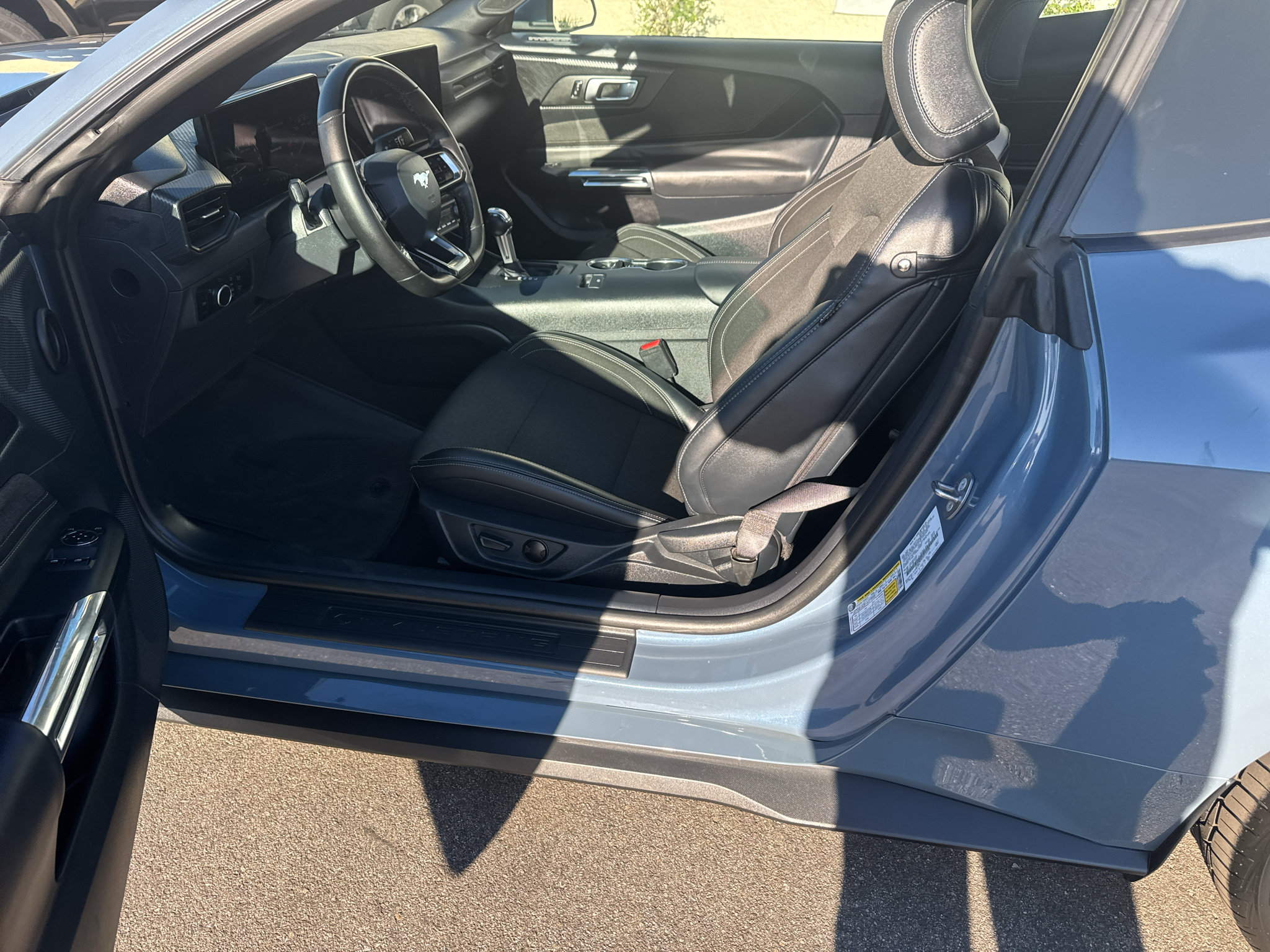 Certified 2024 Ford Mustang Coupe RWD image 8