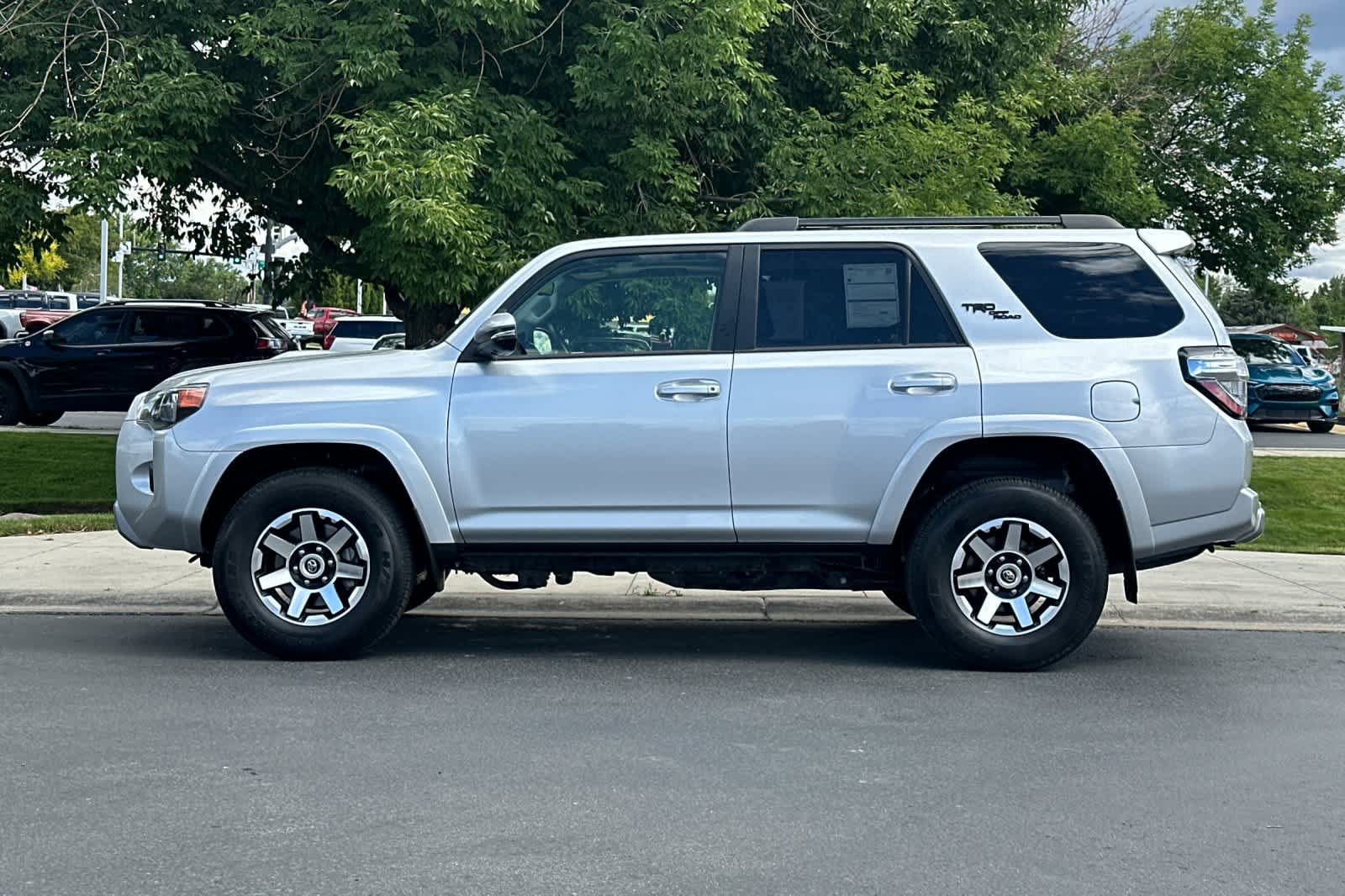 Used 2024 Toyota 4Runner TRD Off-Road Premium w/ Off Road Premium Plus Package AWD/4WD image 5