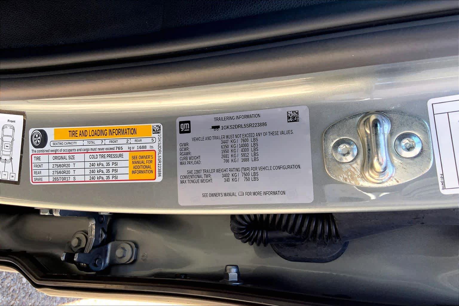 Used 2025 GMC Yukon Denali AWD/4WD image 37