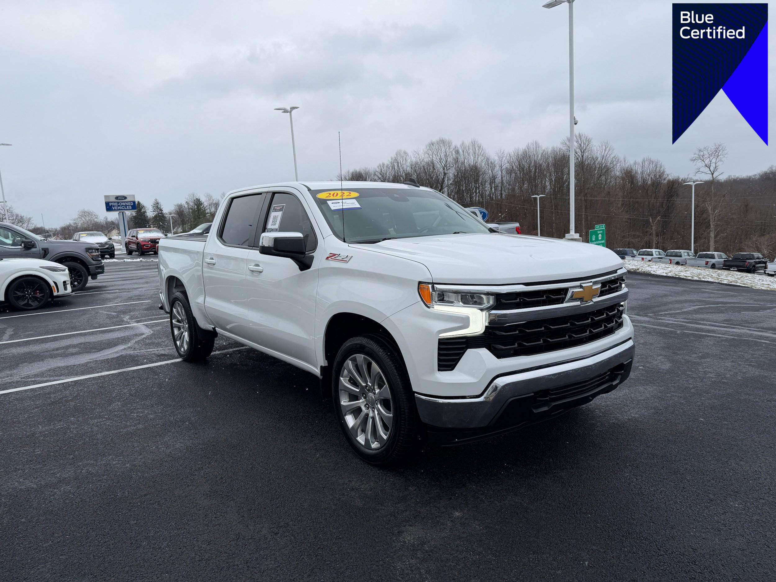 Used 2022 Chevrolet Silverado 1500 LT w/ Z71 Off-Road Package image 1