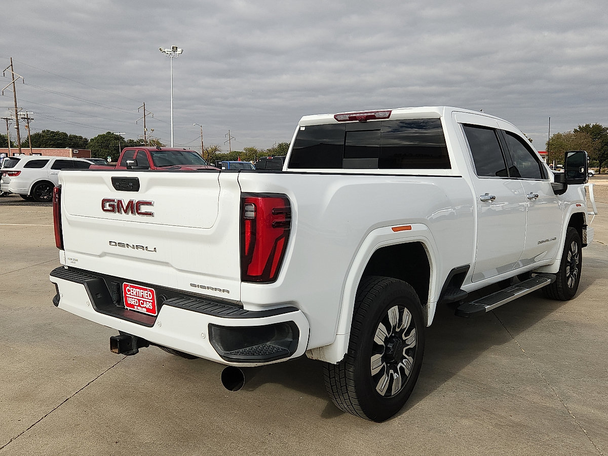 Used 2025 GMC Sierra 3500 Denali w/ Technology Package AWD/4WD image 4