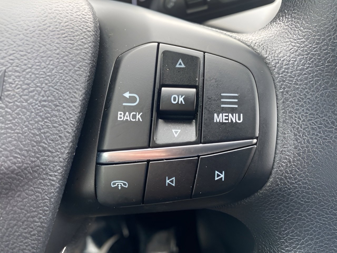 Certified 2025 Ford Escape Active image 15