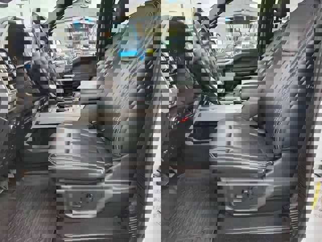 Certified 2019 Ford F150 Lariat w/ Equipment Group 502A Luxury image 16