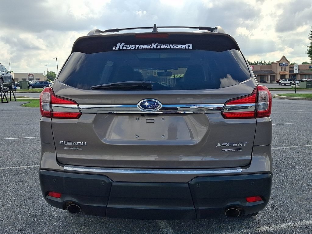 Used 2021 Subaru Ascent Limited w/ Technology Package AWD/4WD image 5