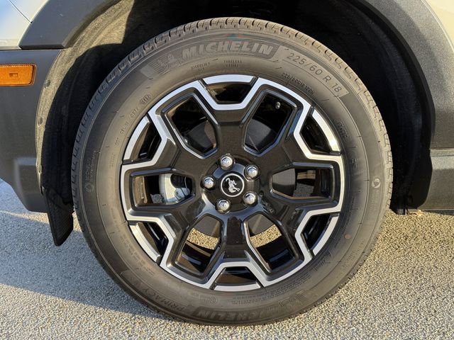Certified 2025 Ford Bronco Sport Outer Banks w/ Outer Banks Tech Package+ AWD/4WD image 12